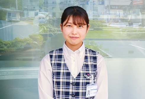 小川 菜々子さん